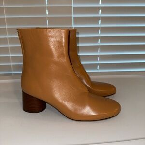 Mansur Garavani Glove Camel leather Ankle boots 41=11